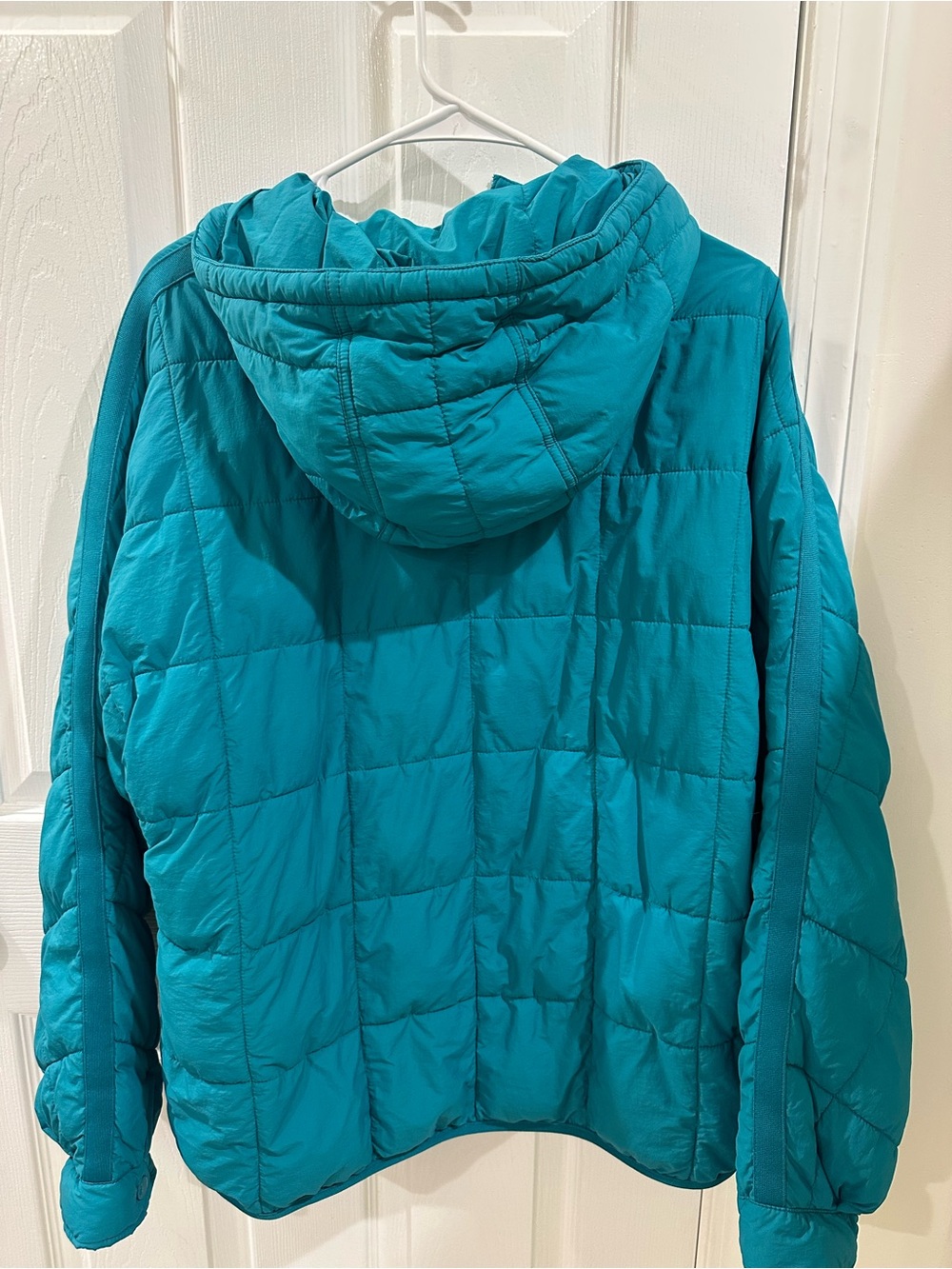 Pippa Packable Pullover - Picture 2 of 8